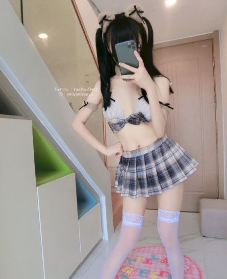 女女女女女女
