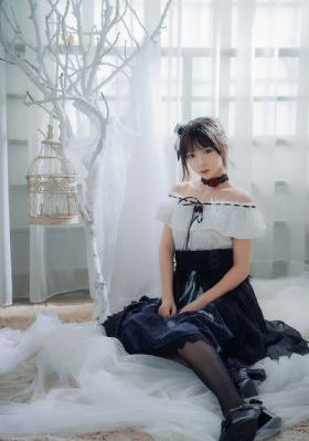 谁和他睡了