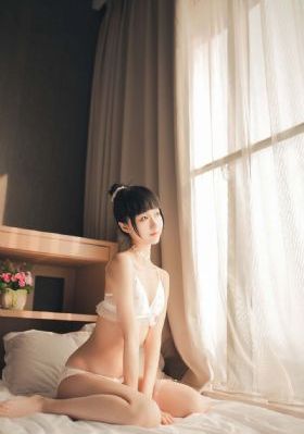 亚洲四虎影院